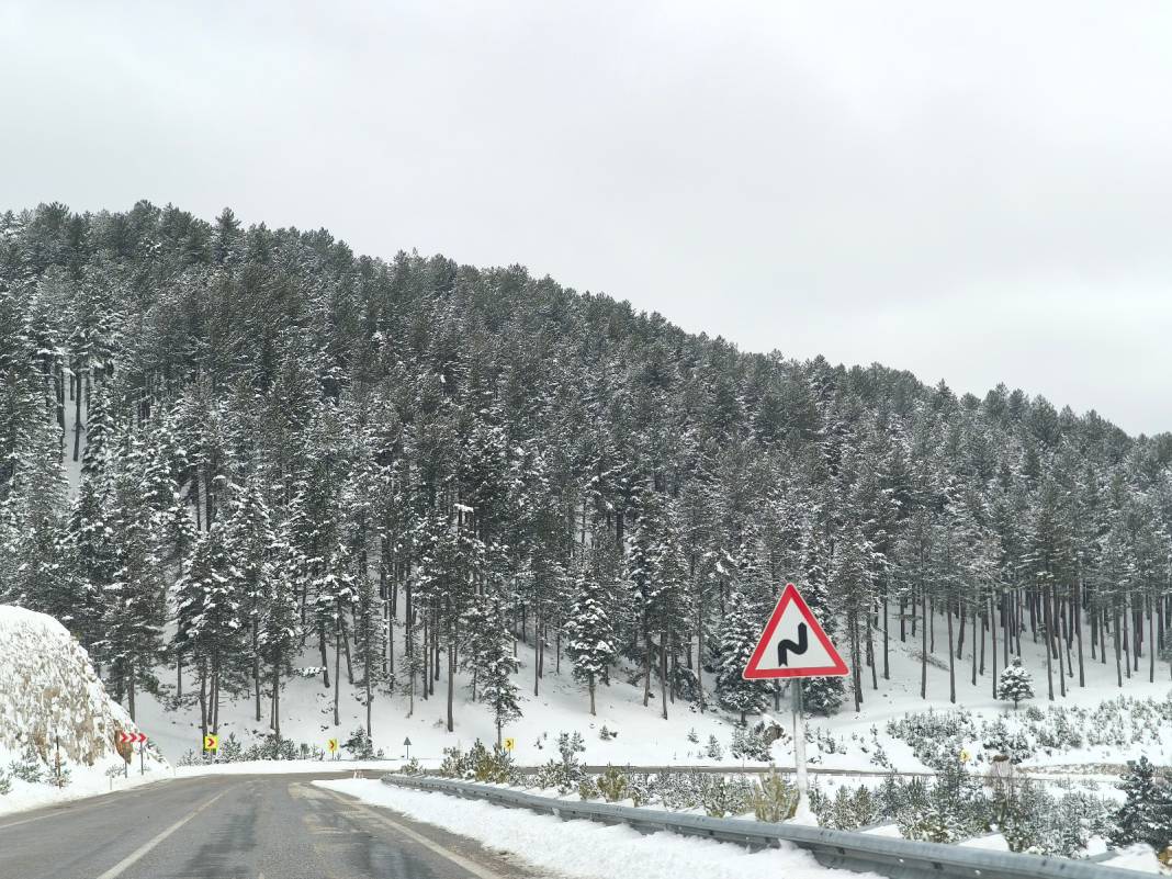 Konya’nın kar altındaki yaylası bir masal diyarına dönüştü 2